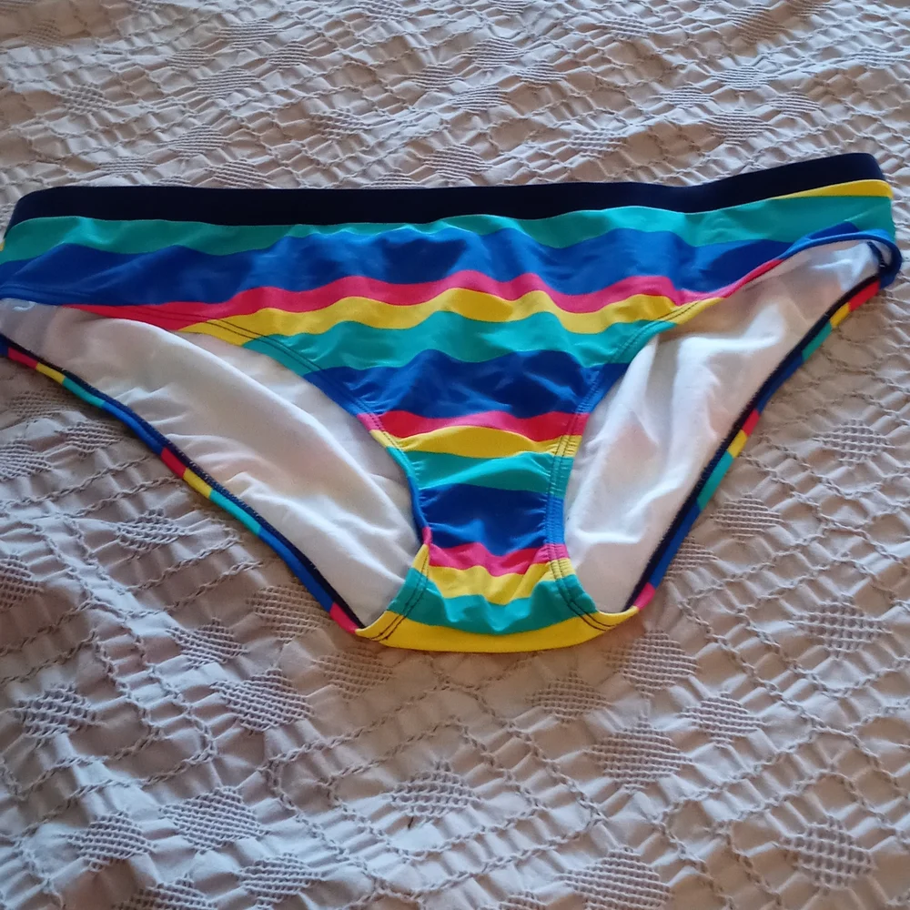 Swimsuit - Picture 3 of 3